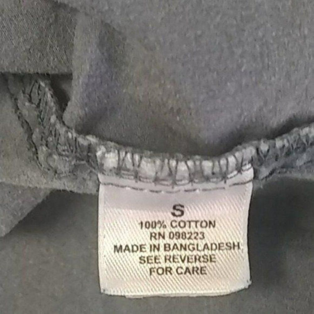 Magellan Athletic Fishing Shirt Gunmetal Grey Button Down Small - Picture 8 of 8